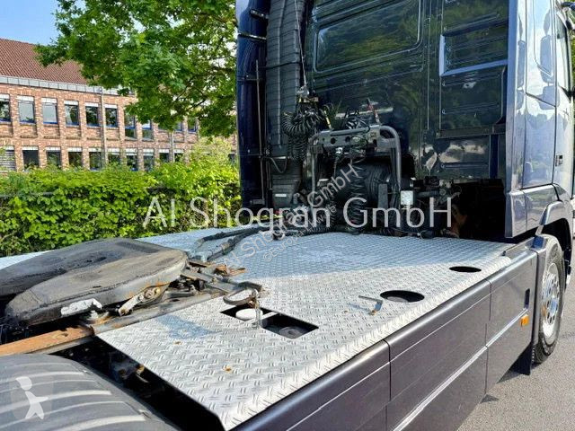 جرار Volvo 16700 Globetrotter...