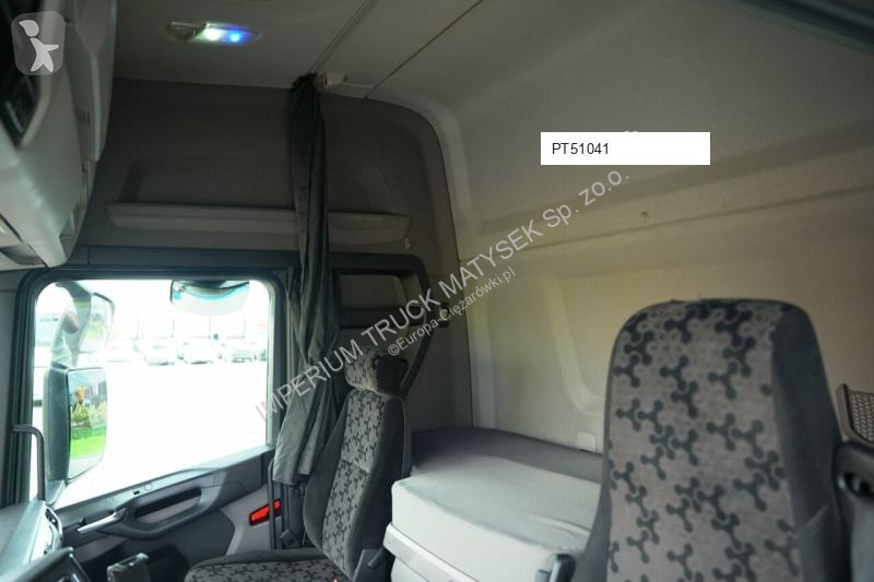 Влекач Scania