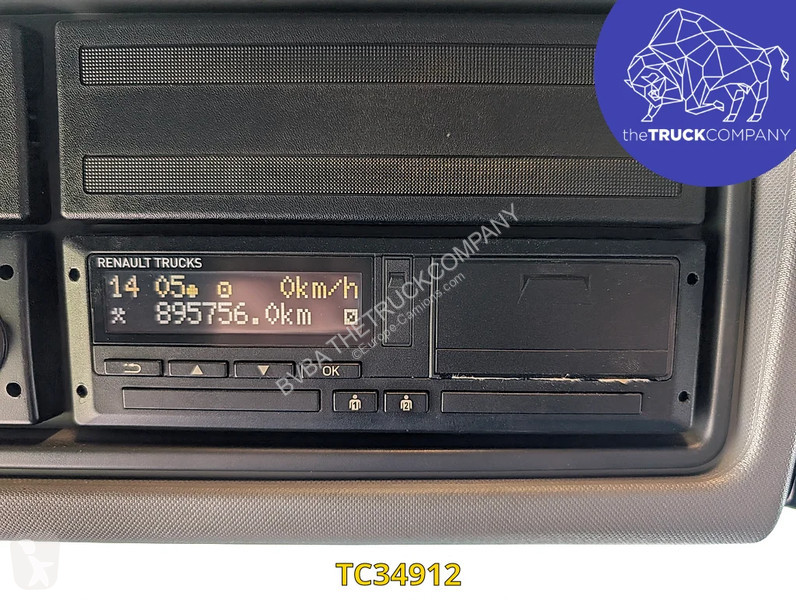 جرار Renault T 520