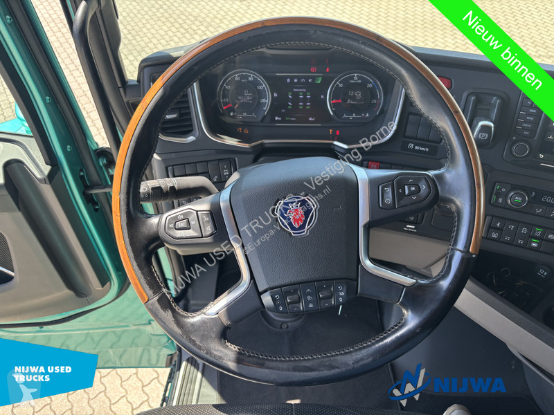 جرار Scania 660 6x2 howtruck V8 + chuifschotel