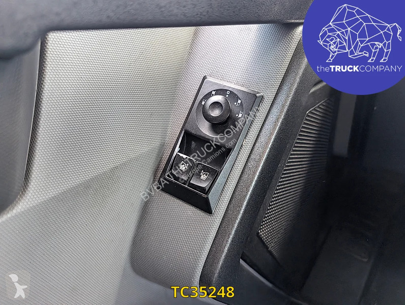 جرار Renault T 480