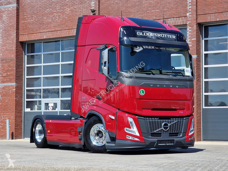 جرار Volvo 13540 Aero Globetrotter XL 4x2 - New...