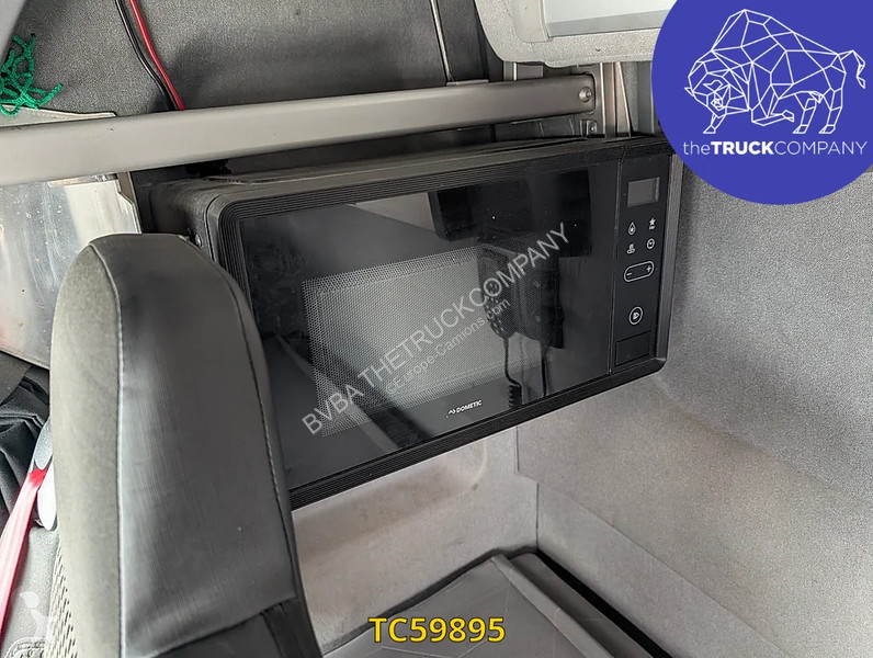 جرار Renault T 480