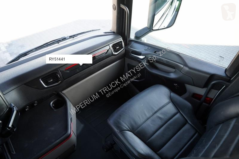 جرار Scania S 580