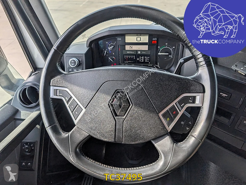 جرار Renault T 480