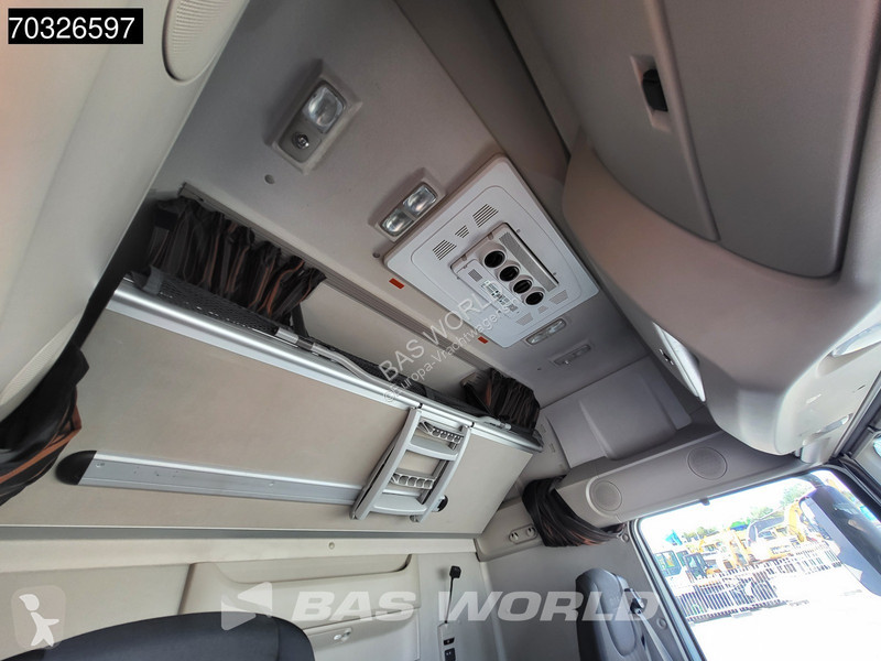 جرار DAF XF  XF 4X2 SSC Mega 2xTanks Standklima...