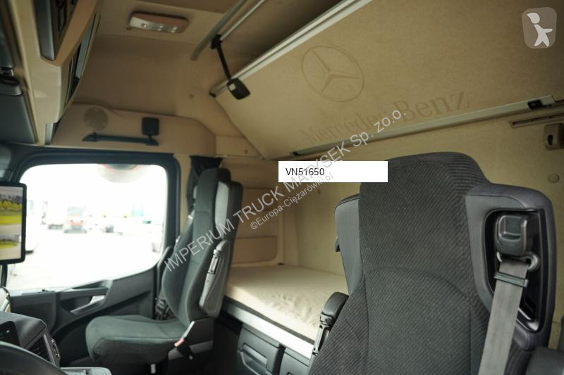 Влекач Mercedes ACTROS 1845