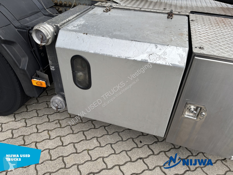جرار Volvo 380 4x2 RTI Compressor + Xenon