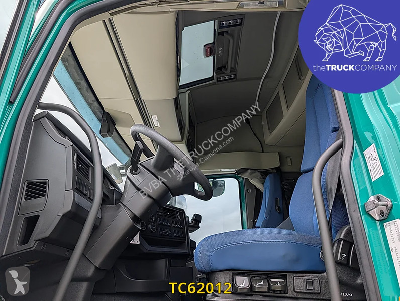 جرار Volvo 500