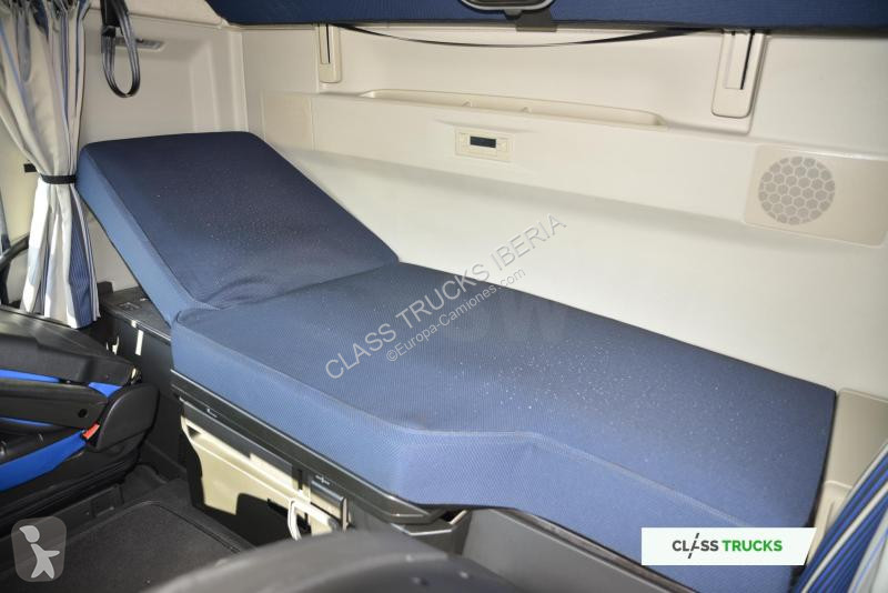جرار Volvo 500 Globetrotter XL Retarder...