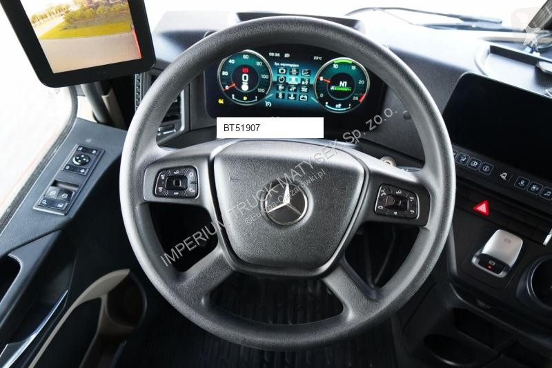 Влекач Mercedes ACTROS 1845