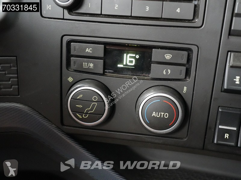 جرار Volvo 500 4X2 XL 2x Tanks Standklima ACC APK