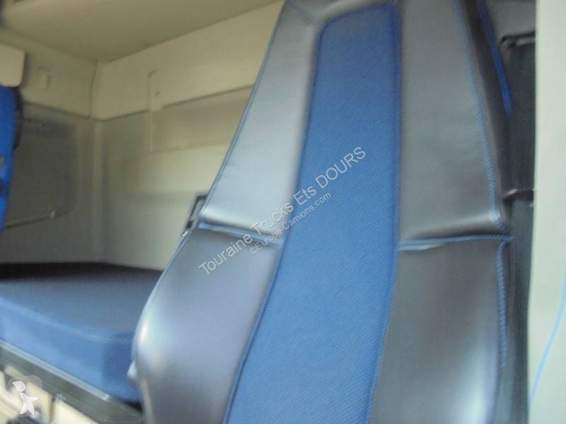جرار Volvo