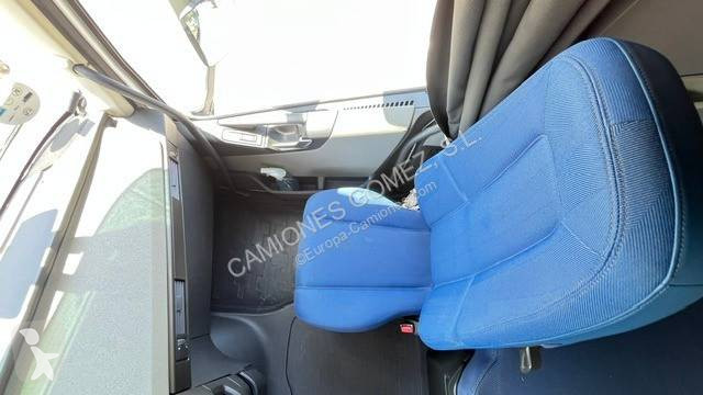 جرار Volvo