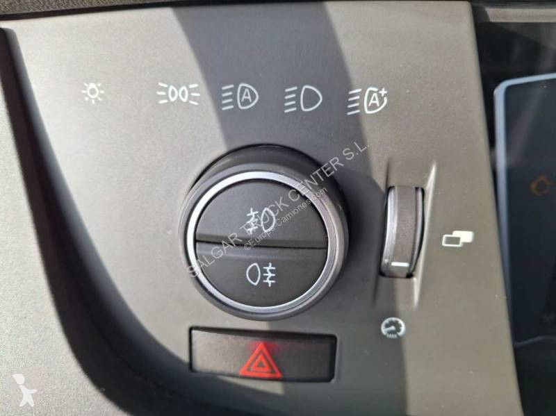 جرار Volvo