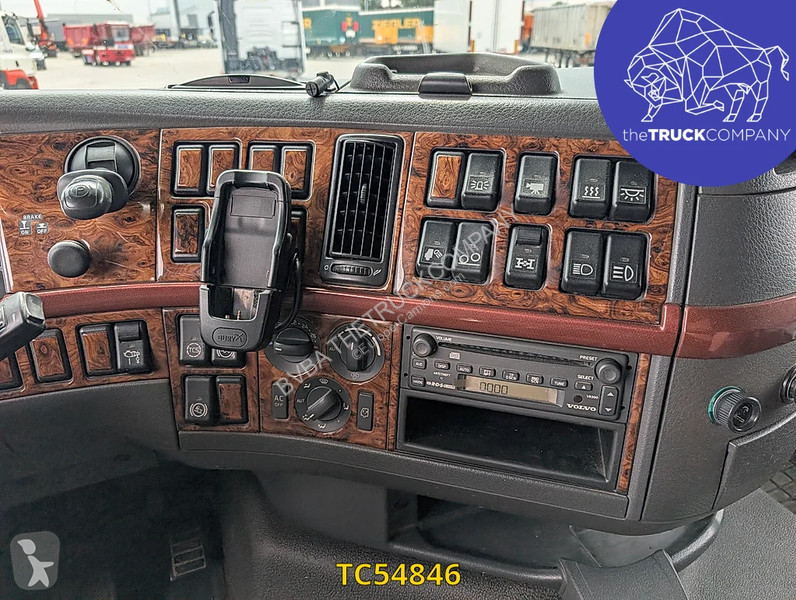 Тягач Volvo