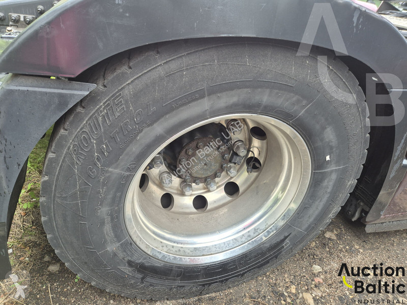 Cabeza tractora Renault THIGH440