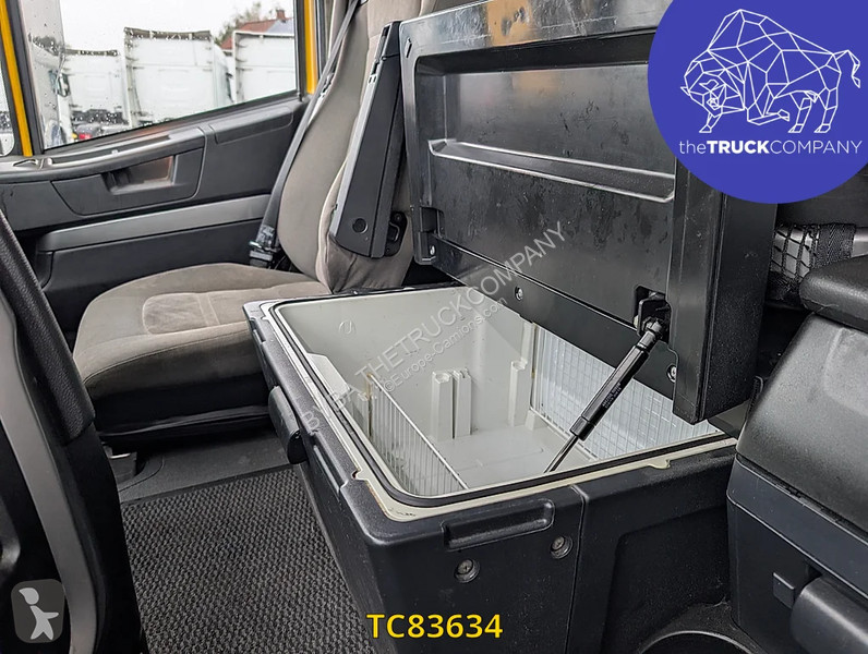 Trekker Iveco 440 S46