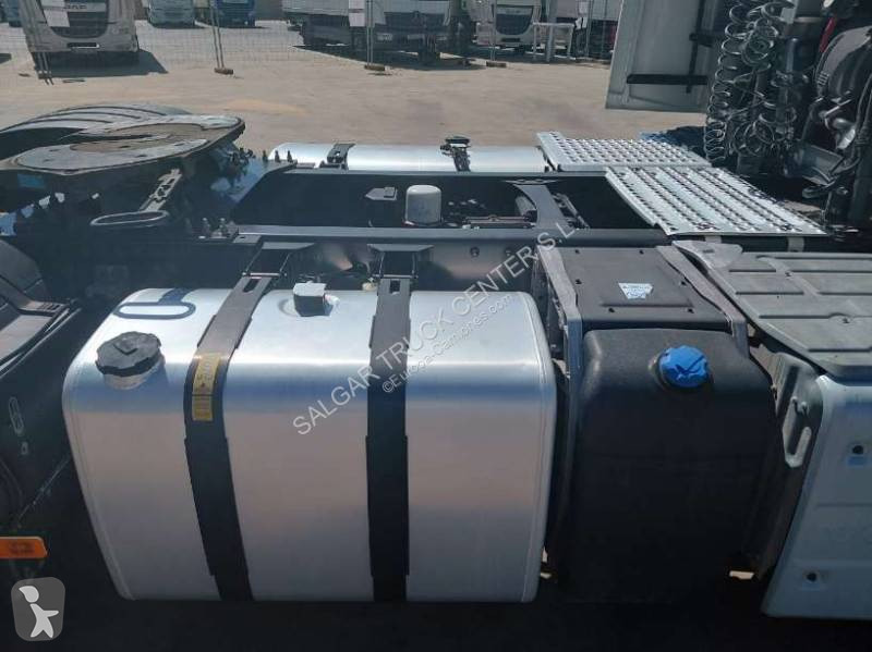 Cabeza tractora Volvo
