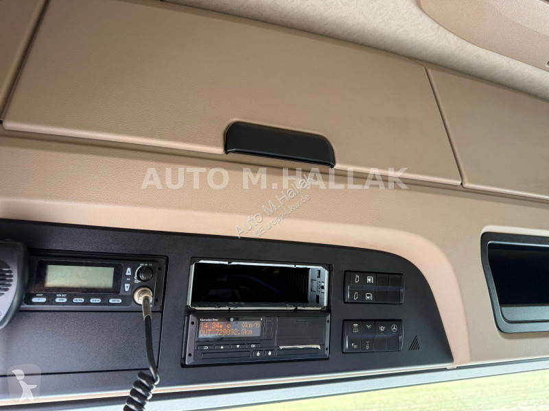 Trekker Mercedes 1845 LSnRL BigSpace Low Liner...