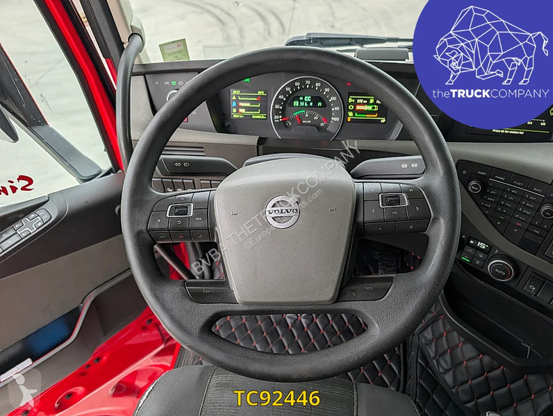 Tahač Volvo 500