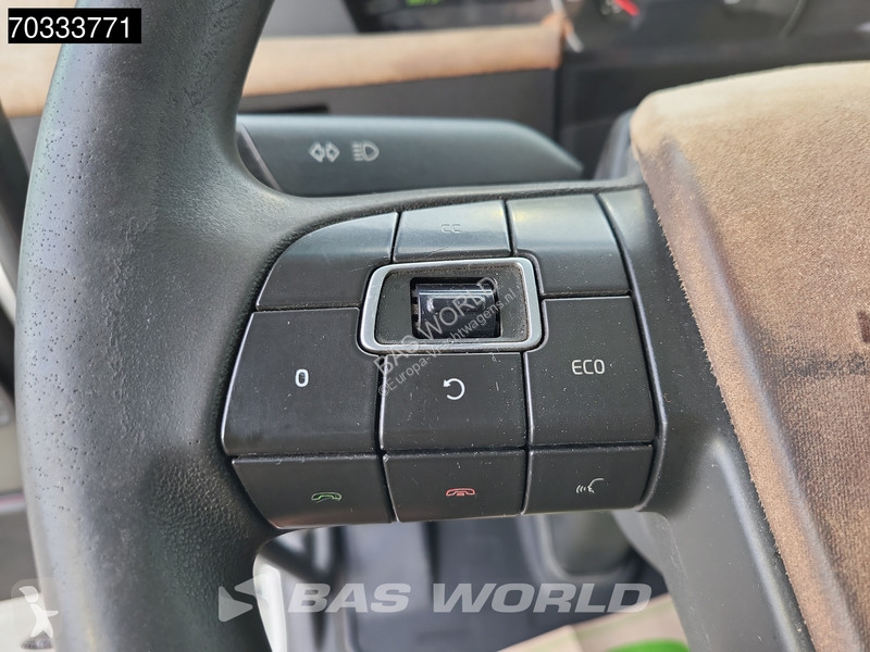 Tahač Volvo 500  4X2 Hydraulic Navi