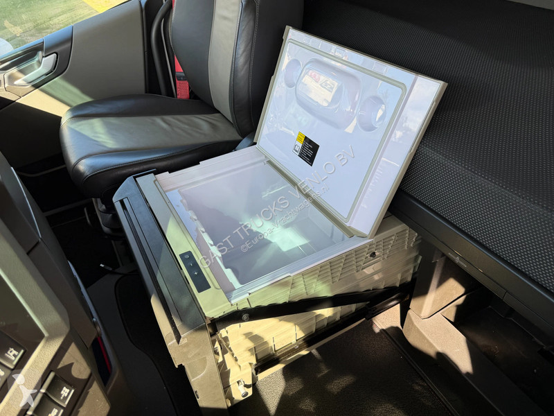 Тягач Volvo 500 6x2 Retarder ADR Full Air WB...