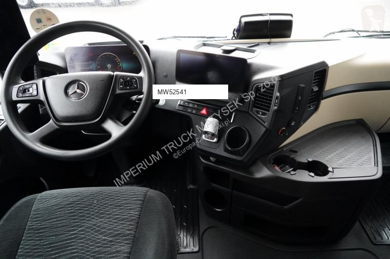 Тягач Mercedes ACTROS 1845