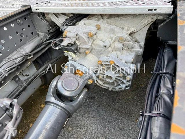 Влекач Mercedes 1845 Big Space/Standklima/Euro6
