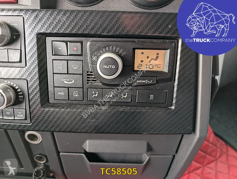 Renault T 520 tractor unit