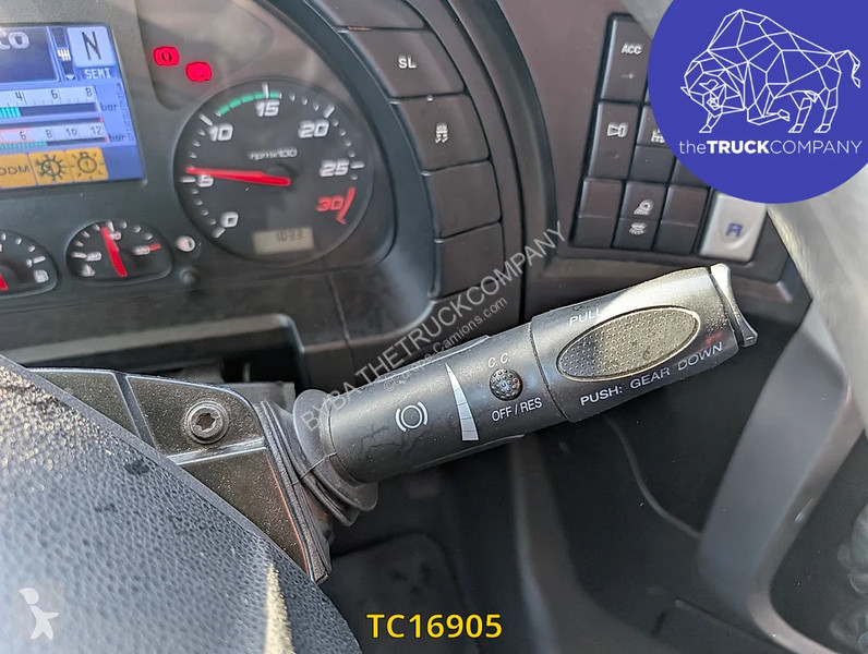 Iveco 400 tractor unit