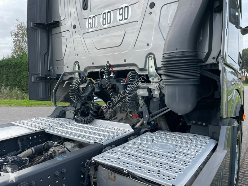 Trekker  ACTROS 1853 LS 4X2