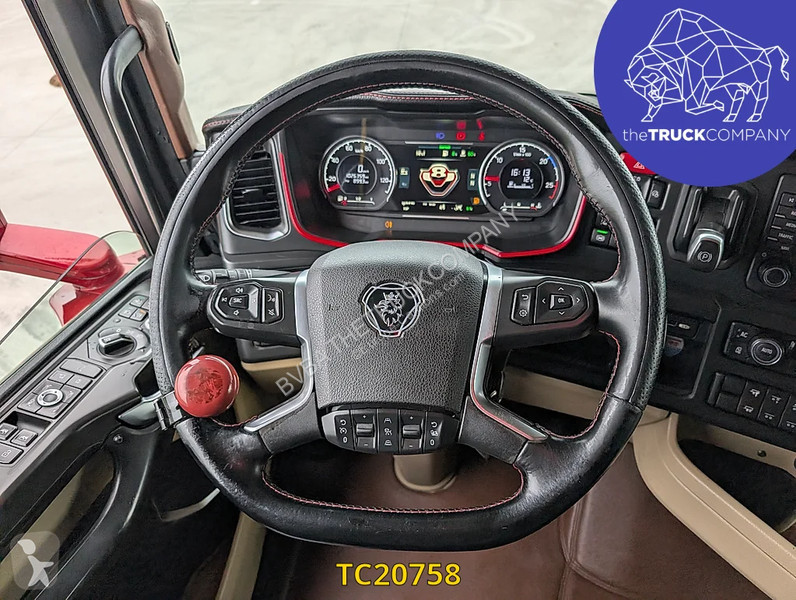 Scania 520 tractor unit