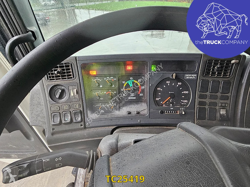 Tahač Scania 380