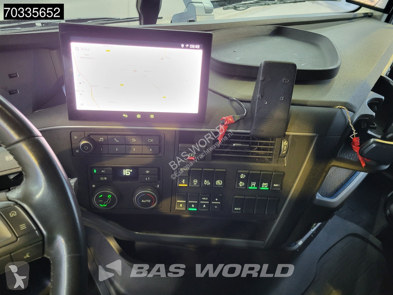 Cabeza tractora Volvo 500  4X2 XL Retarder 2x...
