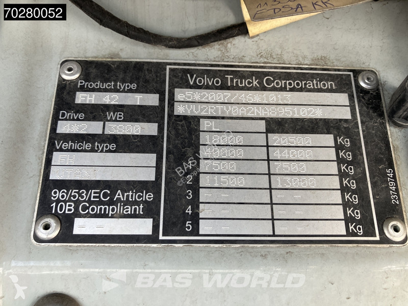 Tractor Volvo FH  FH 4X2 VEB+ 2x Tanks ACC LED