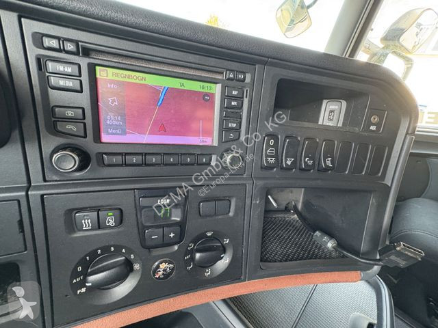 Traktor Scania...