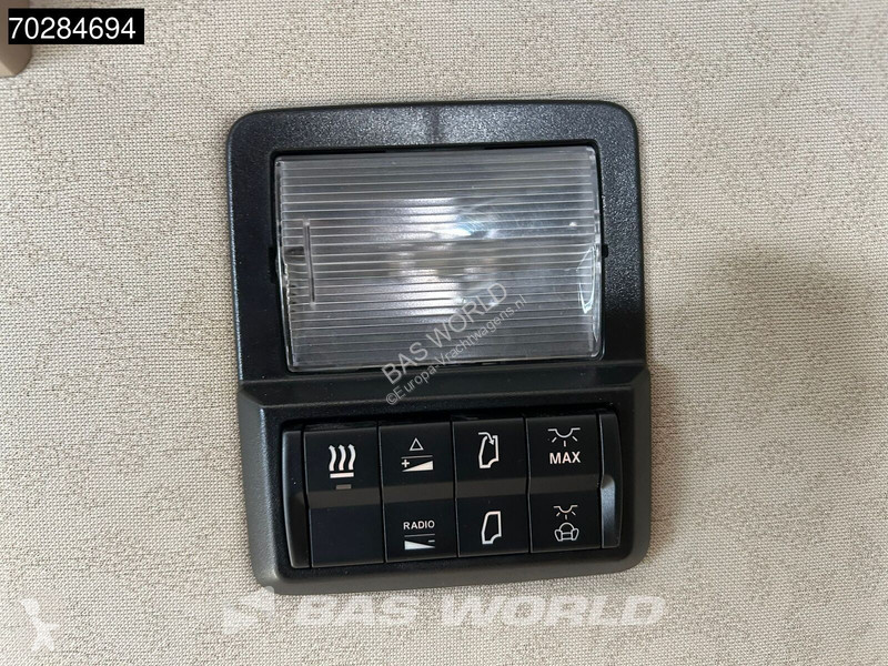 Traktor Mercedes 1945 4X2 GigaSpace 2x Tanks...