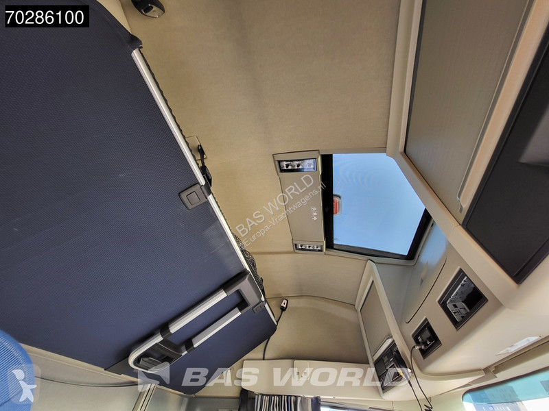 Traktor Volvo FH  FH 4X2 VEB+ LED 2xTanks ACC...