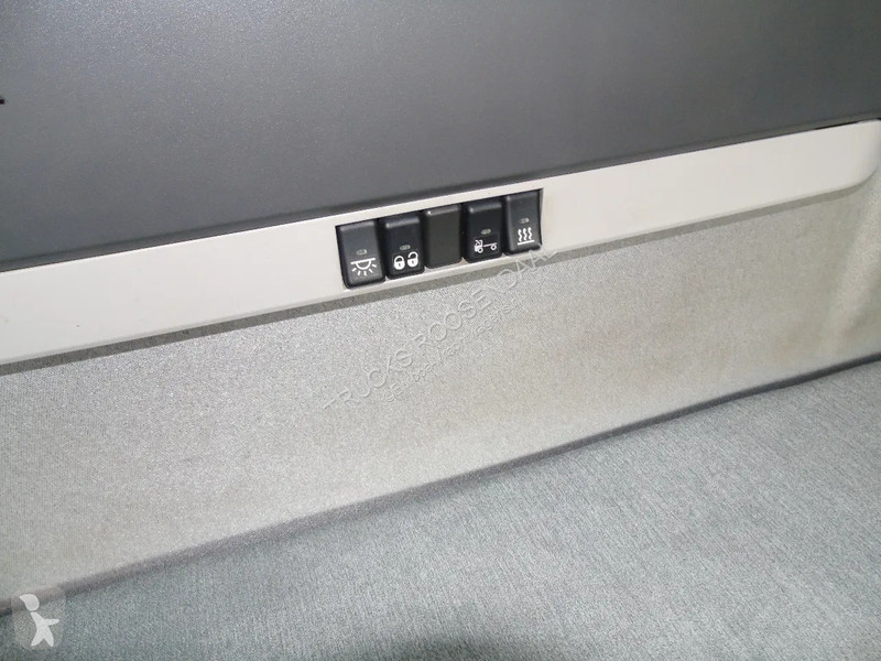 Tahač Volvo FH  + XL CABINE + EURO 5 + 6x IN STOCK