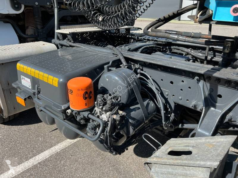 Traktor Mercedes