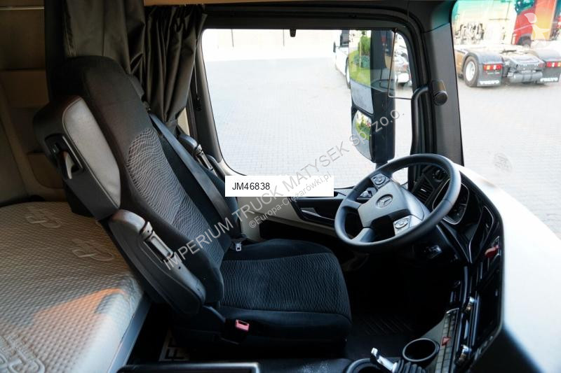 Tahač Mercedes ACTROS 1843