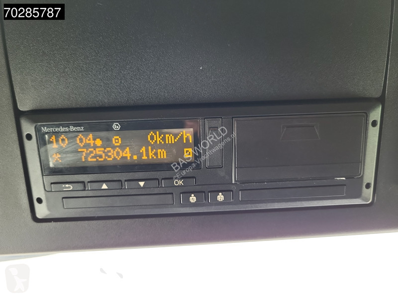 Tahač Mercedes 1845 4X2 StreamSpace Retarder...