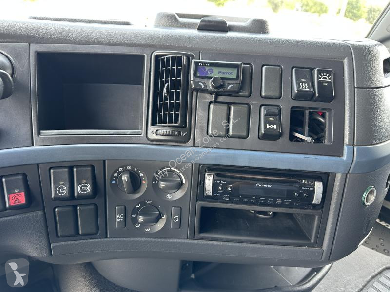 Tracteur Volvo 440