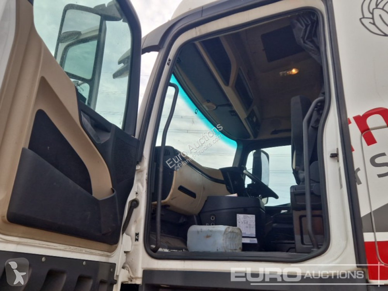 Tracteur Mercedes 2545