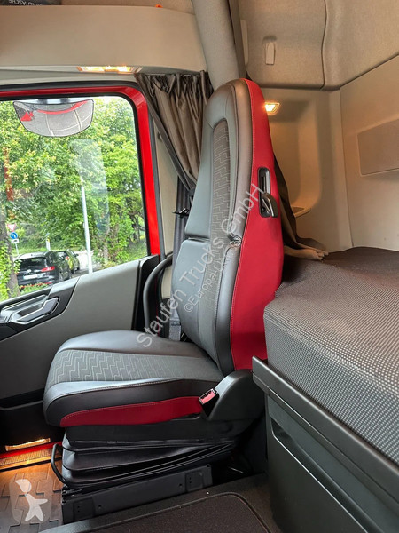 Tahač Volvo 500 SZM Globe Kipphydraulik...