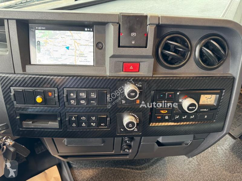 Traktor Renault  T480