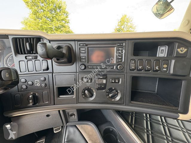 Traktor Scania...