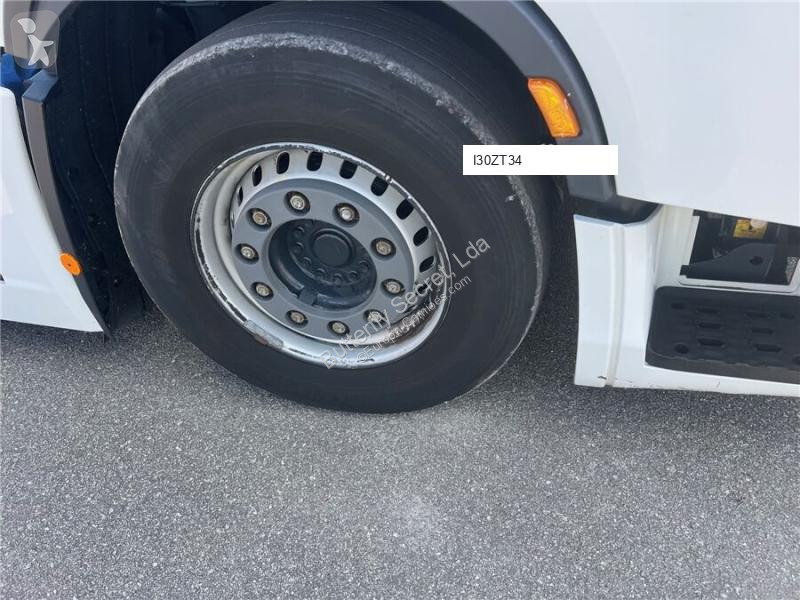 جرار Iveco S-WAY 460