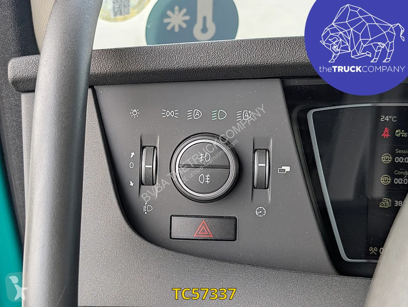جرار Volvo 500